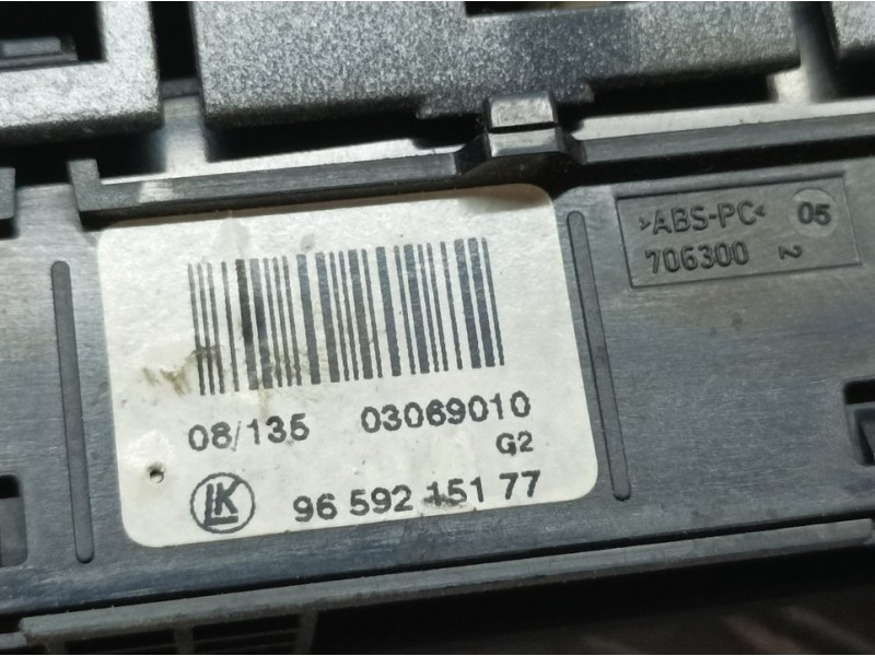Recambio de warning para peugeot 308 sw sport referencia OEM IAM 9659215177 03069010 