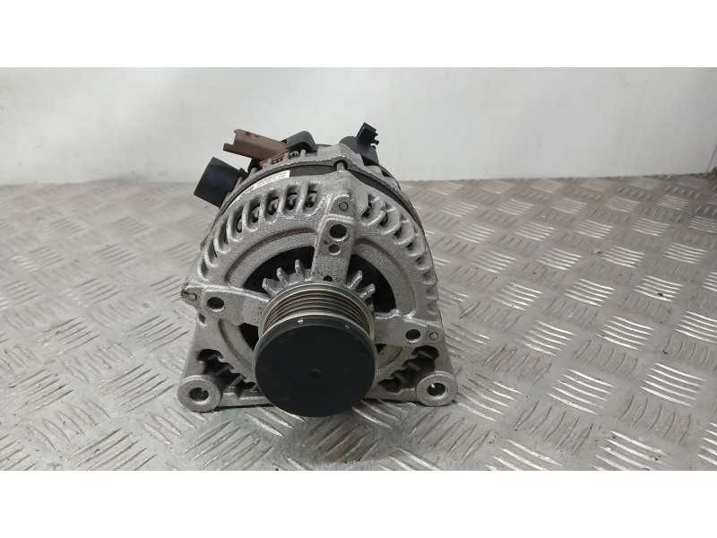 Recambio de alternador para peugeot 208 i (ca_, cc_) 1.5 bluehdi 100 referencia OEM IAM 9820893880 CLAVIJA TOCADA DENSO 10421195