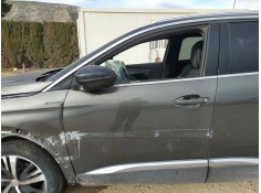 Recambio de puerta delantera izquierda para peugeot 3008 gt-line referencia OEM IAM 9812306480  MUY TOCADA