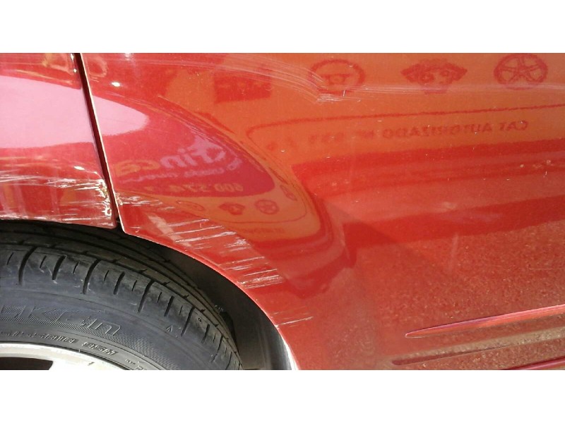 Recambio de puerta trasera derecha para dodge avenger sxt referencia OEM IAM   TOCADA