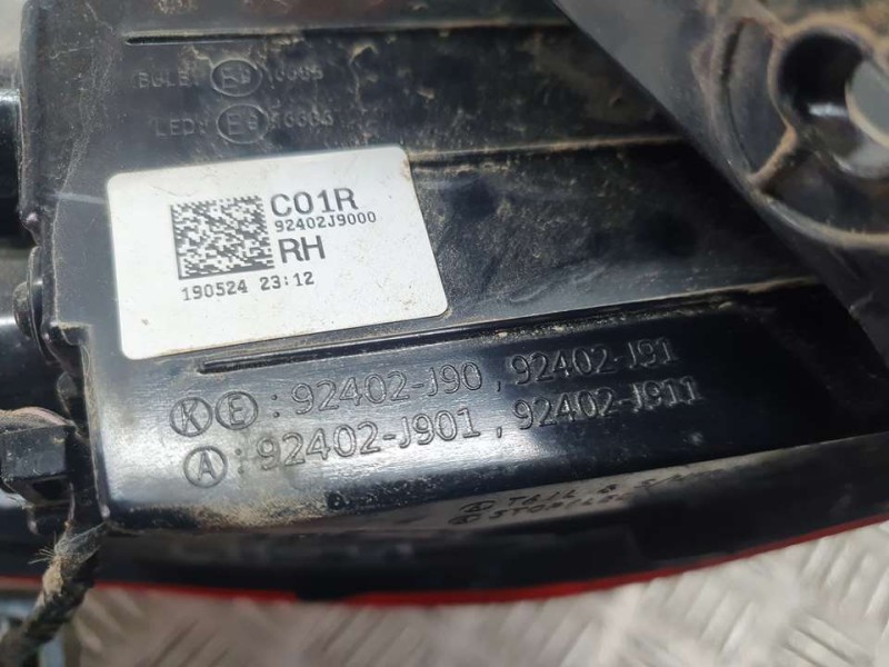 Recambio de piloto trasero derecho para hyundai kona pure referencia OEM IAM 92402J900  EXTERIOR