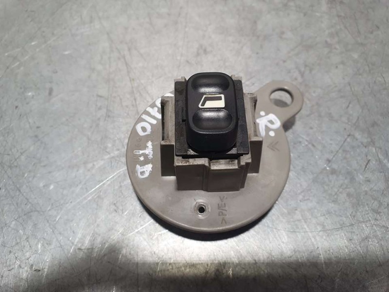 Recambio de mando elevalunas trasero derecho para citroën xsara picasso 1.6 hdi sx referencia OEM IAM 9638569080  
