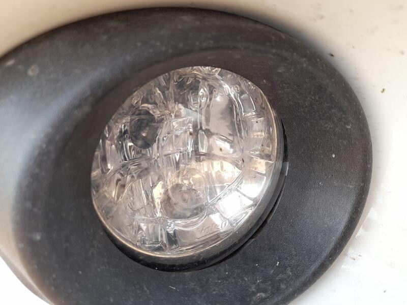 Recambio de faro antiniebla derecho para ford ka+ iii (uk, fk) 1.2 ti-vct referencia OEM IAM 1826337  