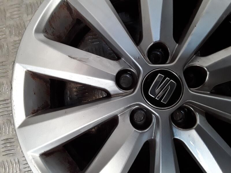 Recambio de juego llantas aluminio para seat ibiza v (kj1, kjg) 1.0 tsi referencia OEM IAM 5.5X15 5 TORN ET40 ALUMINIO ROZADAS