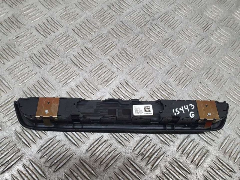 Recambio de mando radio para bmw serie 1 lim. (f40) 118d m sport referencia OEM IAM 794933905 90026808 