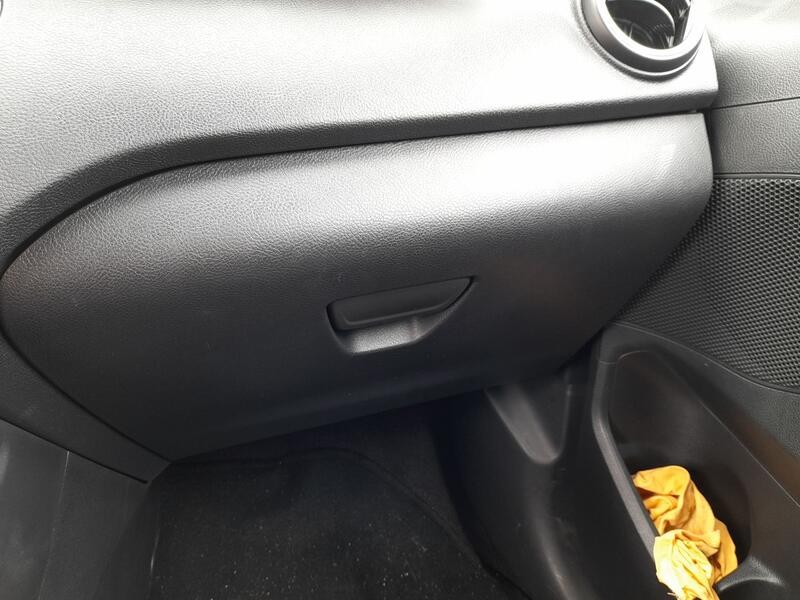 Recambio de guantera para ford ka+ iii (uk, fk) 1.2 ti-vct referencia OEM IAM 2058465  