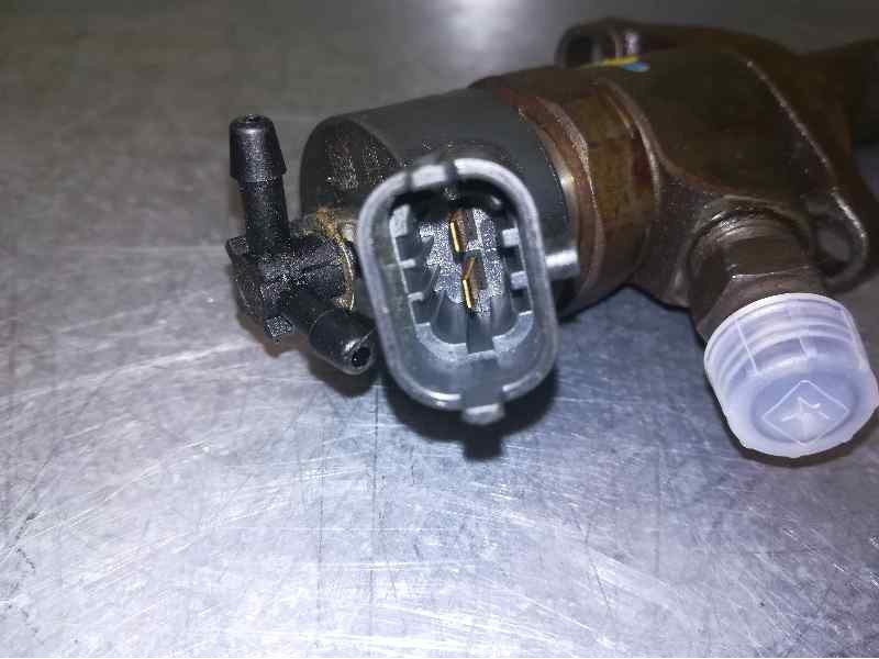 Recambio de inyector para citroën c4 berlina 1.6 16v hdi referencia OEM IAM 0445110188  BOSCH