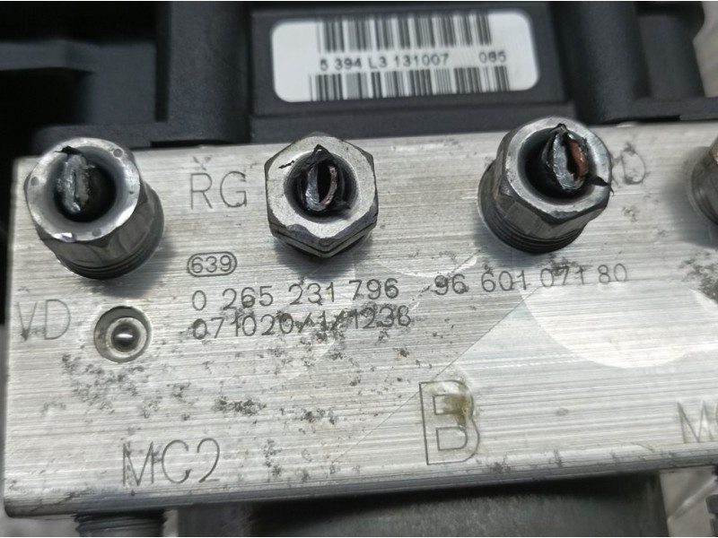 Recambio de abs para peugeot 308 confort referencia OEM IAM 9660107180 0265231796 BOSCH
