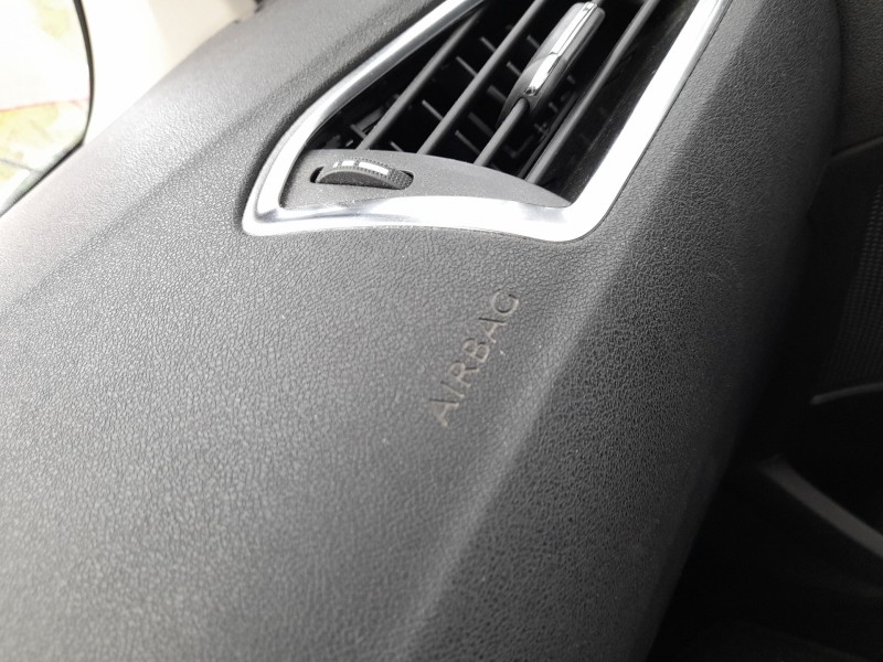 Recambio de kit airbag para citroën c4 ii (nc_) 1.6 bluehdi 100 referencia OEM IAM 16719703ZD C/SALPICADERO Y PRETENSORES 