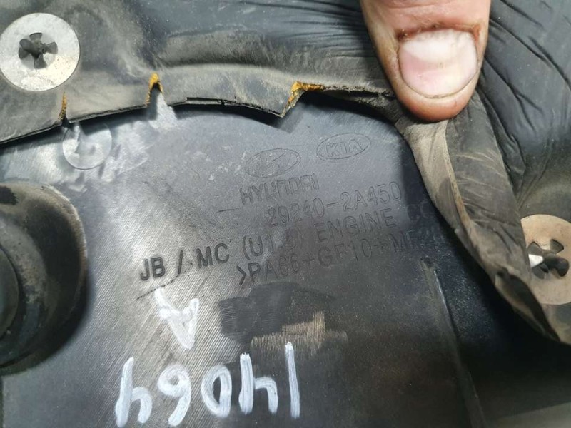 Recambio de tapa motor para kia rio 1.5 crdi ex2 referencia OEM IAM 292402A450  