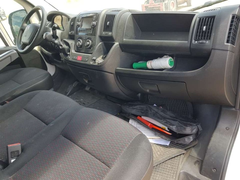 peugeot boxer furgón del año 2021