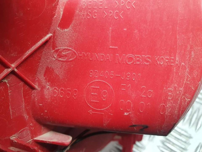 Recambio de piloto trasero izquierdo paragolpes para hyundai kona pure referencia OEM IAM 92405J901 MOBIS TRASERO INFERIOR