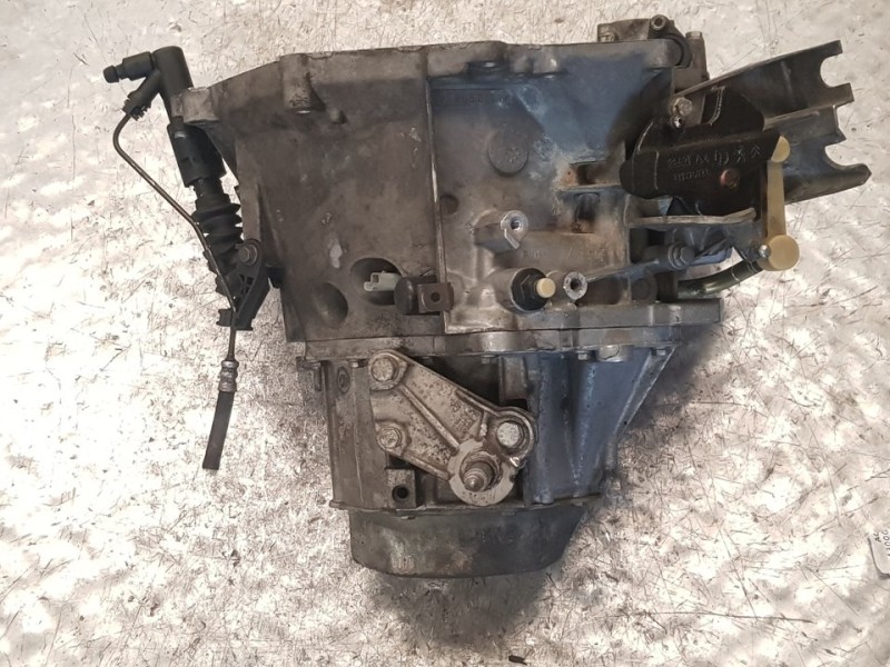 Recambio de caja cambios para peugeot 308 confort referencia OEM IAM 20DP43 2373106B 5VELOCIDADES