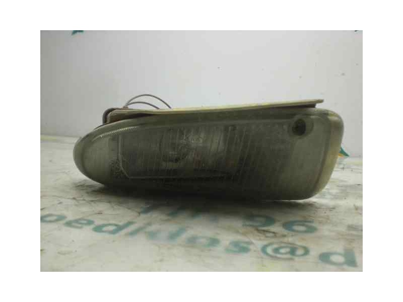 Recambio de faro antiniebla derecho para chrysler voyager (gs) 2.5 td referencia OEM IAM 04676538  