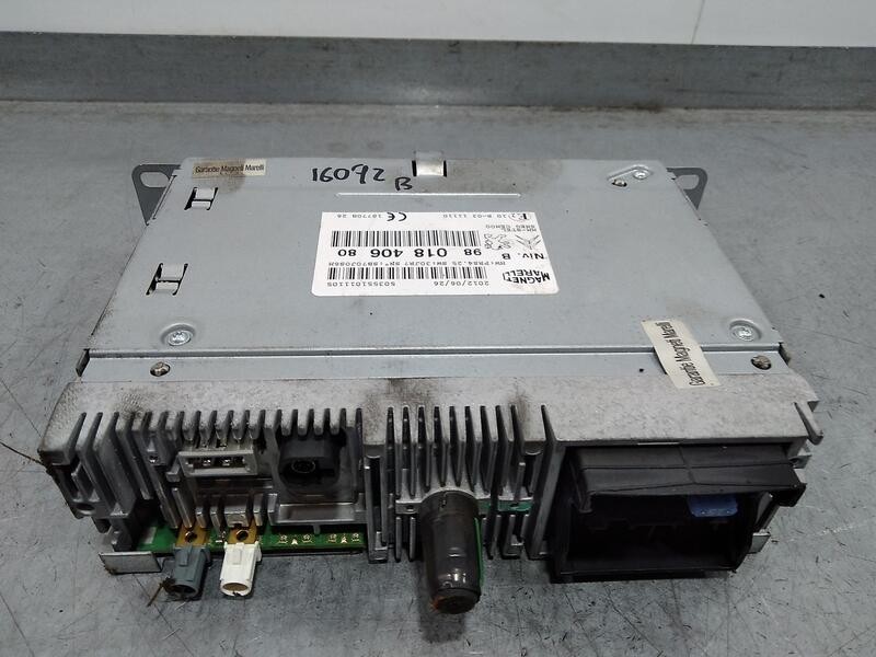 Recambio de sistema audio / radio para peugeot 208 active referencia OEM IAM 9801840680  marelli