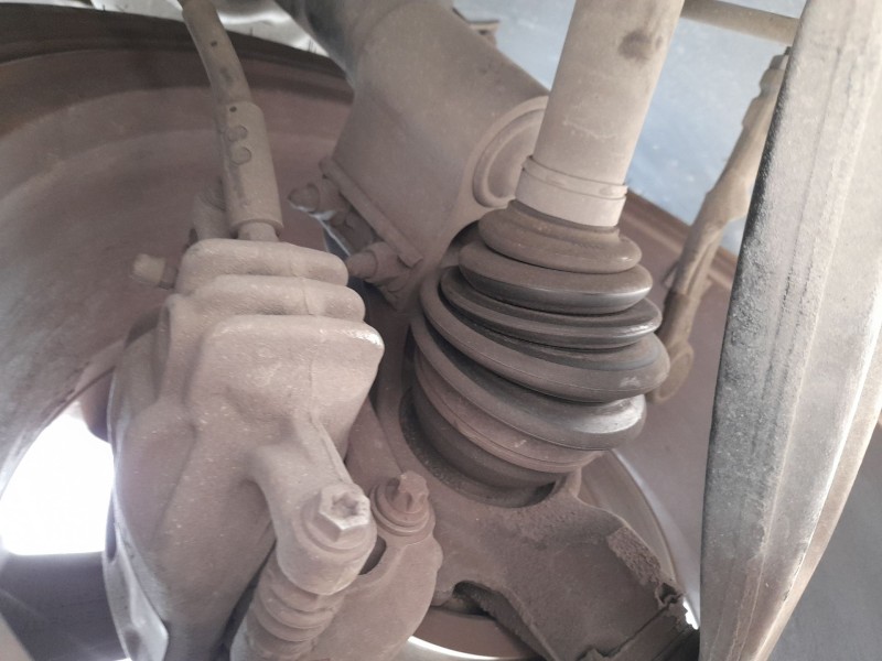 Recambio de mangueta delantera derecha para citroën c4 ii (nc_) 1.6 bluehdi 100 referencia OEM IAM 364796  