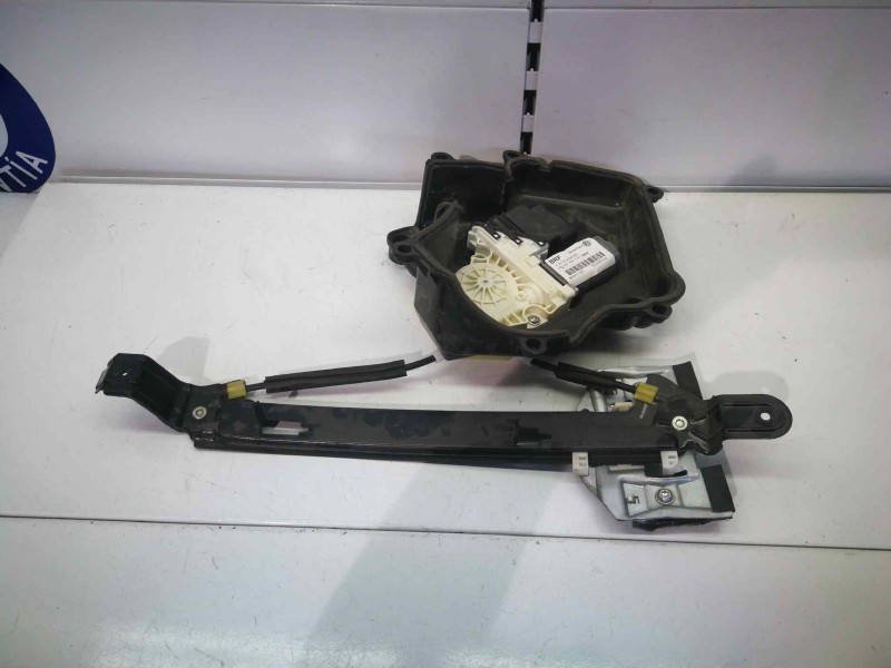Recambio de elevalunas trasero derecho para seat leon (1p1) 1.9 tdi referencia OEM IAM 1K0959704N  18 PINS