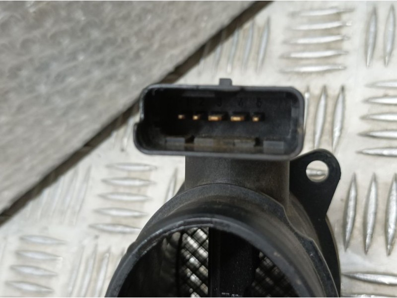 Recambio de caudalimetro para peugeot 307 berlina (s2) xs referencia OEM IAM 9650010780 72834204 