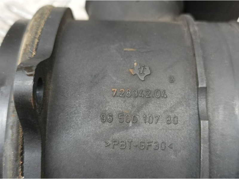 Recambio de caudalimetro para peugeot 307 berlina (s2) xs referencia OEM IAM 9650010780 72834204 