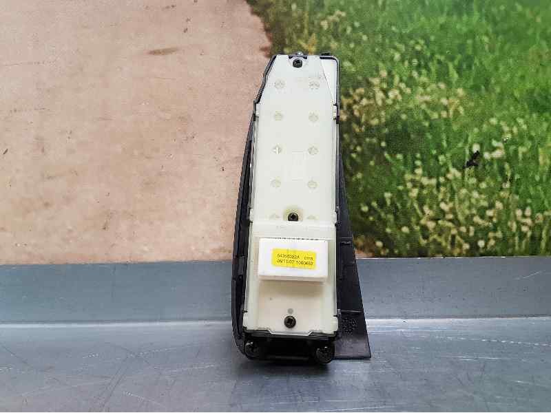 Recambio de mando elevalunas delantero izquierdo para toyota avensis berlina (t25) 1.8 sol sedán (4-ptas.) referencia OEM IAM 84