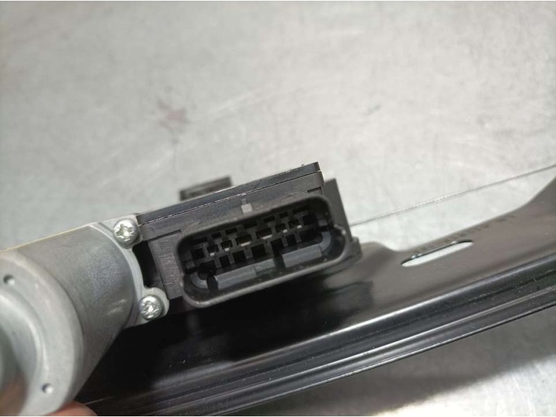 Recambio de elevalunas delantero izquierdo para renault kadjar experience referencia OEM IAM 807218568R C39779100 ELECTRICO BROS