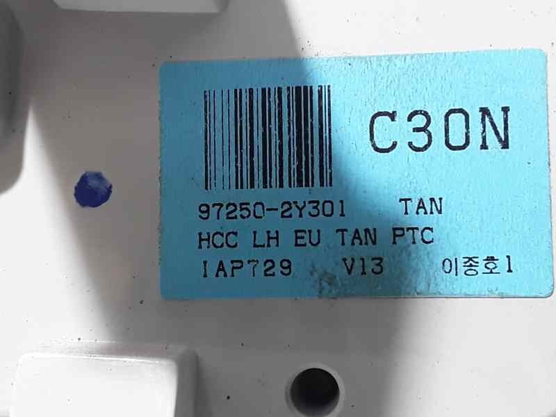 Recambio de mando climatizador para hyundai ix35 sle 2wd referencia OEM IAM 972502Y301 A2C32577200 