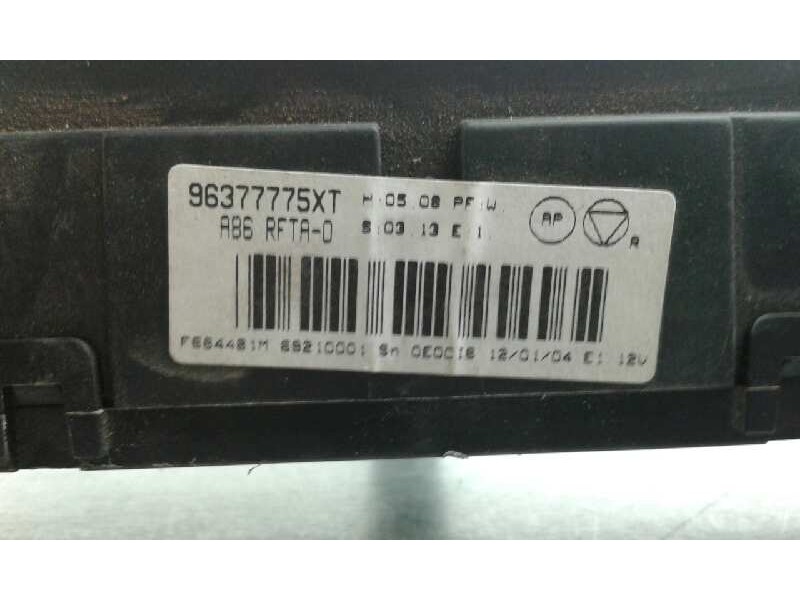 Recambio de mando climatizador para citroën c3 1.4 16v collection referencia OEM IAM 96377775XT  96377775XT