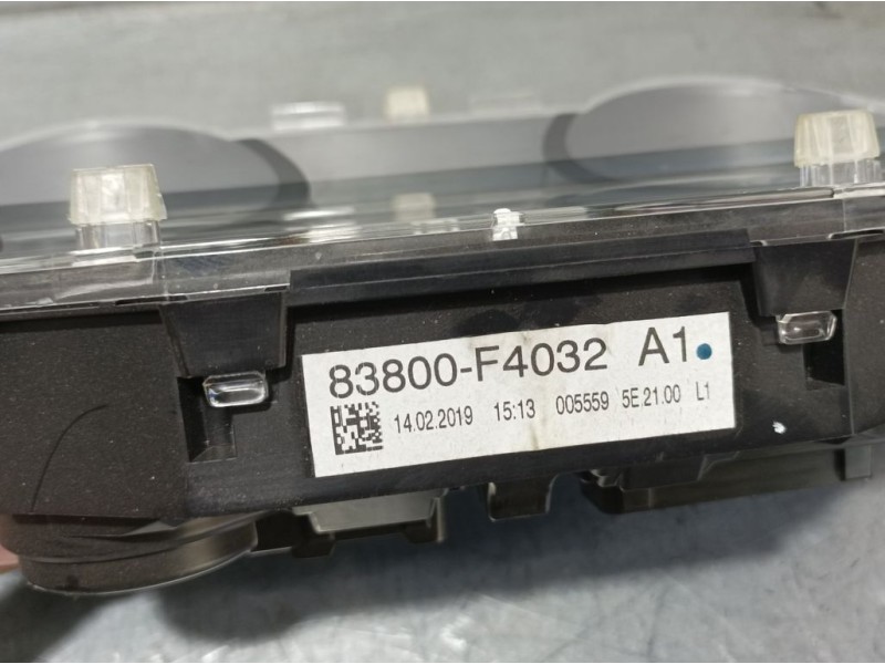 Recambio de cuadro instrumentos para toyota c-hr hybrid style plus referencia OEM IAM 83800F4032 0055595E2100 VDO