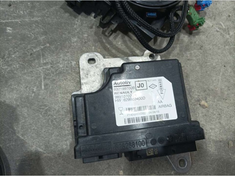 Recambio de kit airbag para renault kadjar experience referencia OEM IAM 985700230R  C/ SALPICADERO Y SIN PRETENSORES
