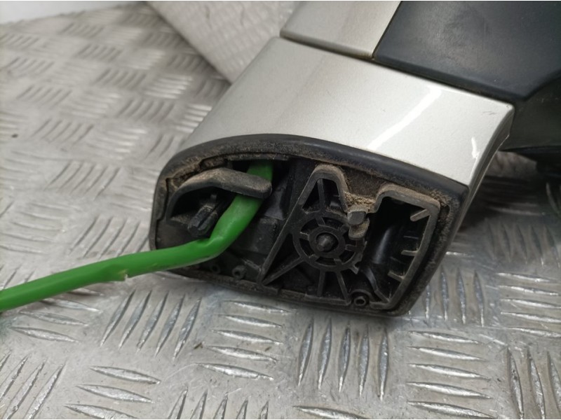 Recambio de retrovisor derecho para peugeot 308 confort referencia OEM IAM 8153NC  ELECTRICO 6 Y 2 CABLES