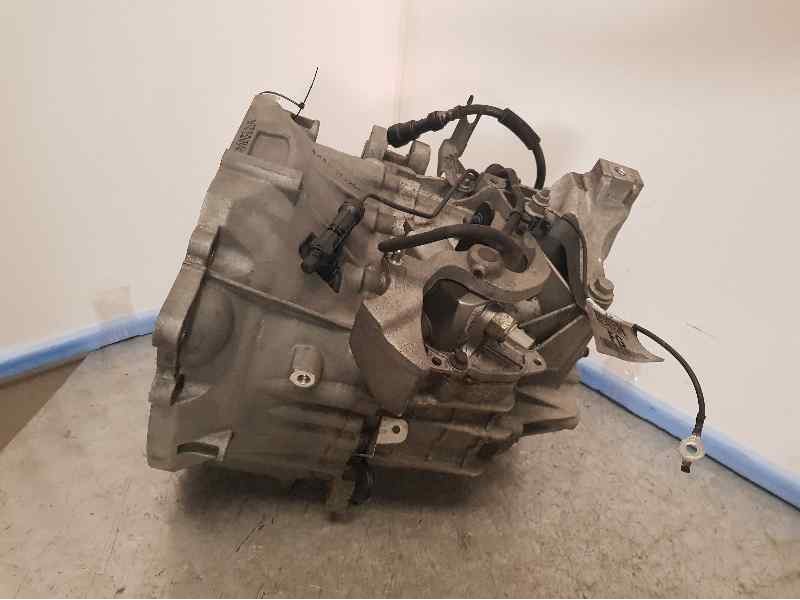 Recambio de caja cambios para ford kuga (cbv) titanium referencia OEM IAM AV4R7002AA 103225 6VELOCIDADES