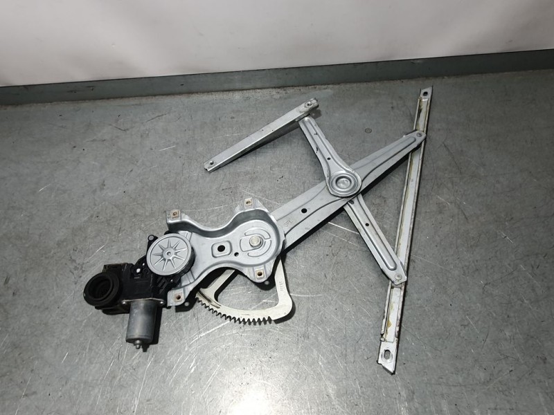 Recambio de elevalunas delantero izquierdo para toyota c-hr hybrid style plus referencia OEM IAM 85720F4010 AE0620203901 DENSO E