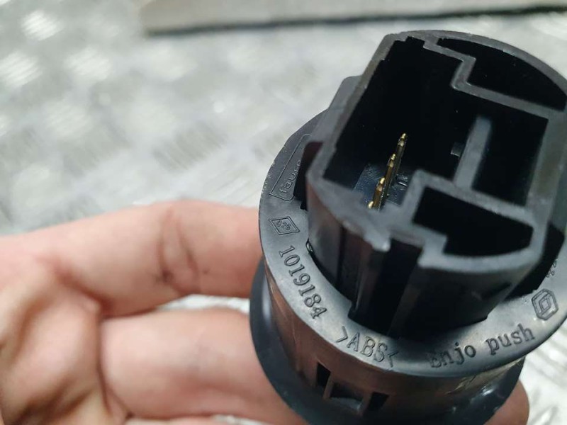 Recambio de boton start/stop para renault scenic iii dynamique referencia OEM IAM 1019184  