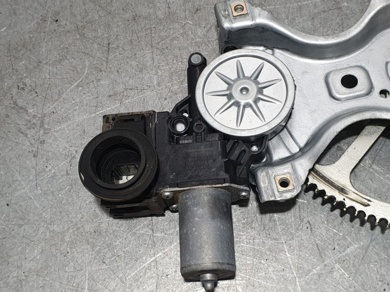 Recambio de elevalunas delantero izquierdo para toyota c-hr hybrid style plus referencia OEM IAM 85720F4010 AE0620203901 DENSO E