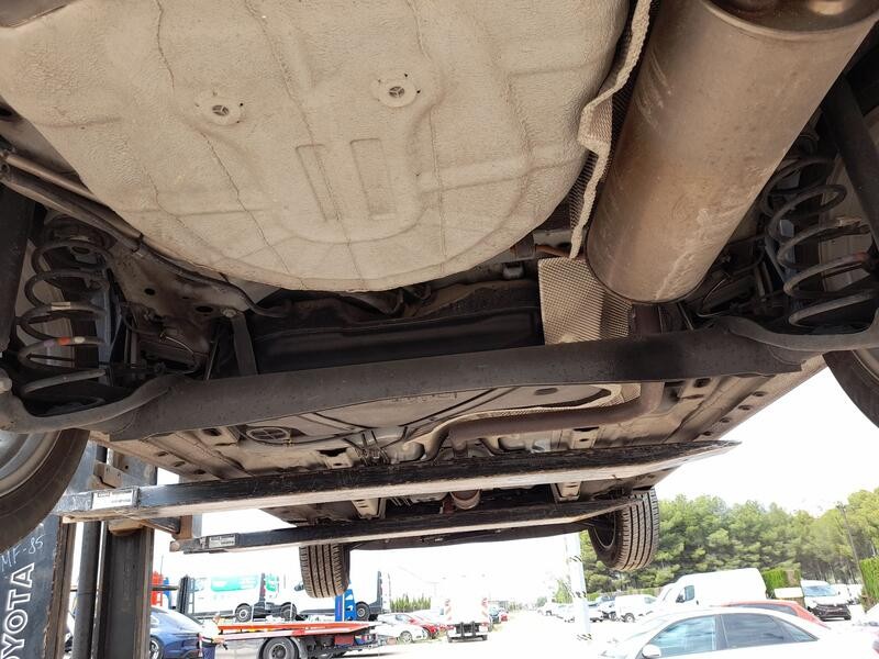 Recambio de puente trasero para ford ka+ iii (uk, fk) 1.2 ti-vct referencia OEM IAM 2227142 TAMBOR C/ ABS Y 4 TORNILLOS 