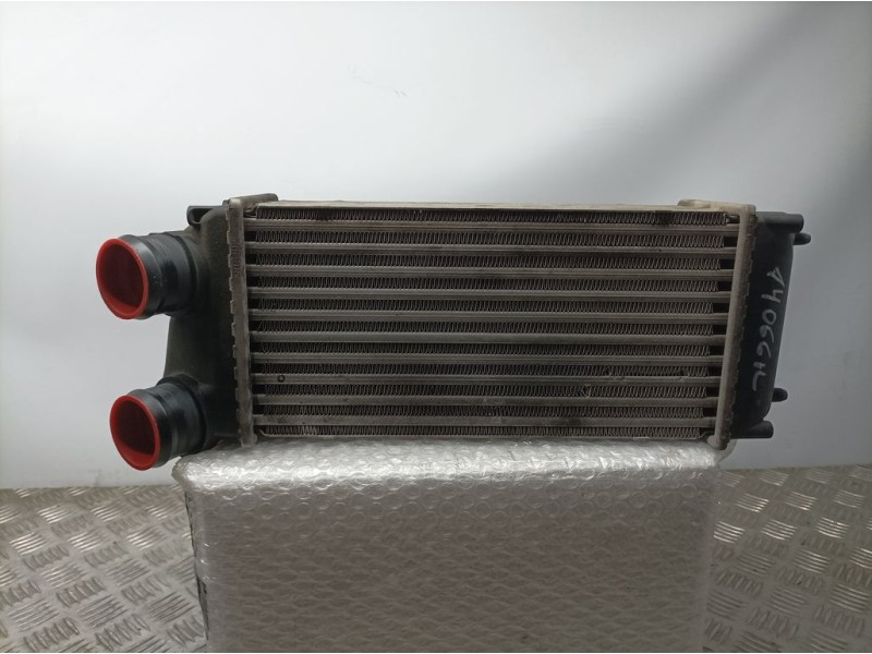 Recambio de intercooler para peugeot 307 berlina (s2) xs referencia OEM IAM 9648551880 876923JB VALEO