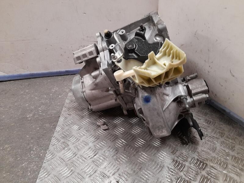 Recambio de caja cambios para citroën c-elysée exclusive referencia OEM IAM 20ET30 9085466 