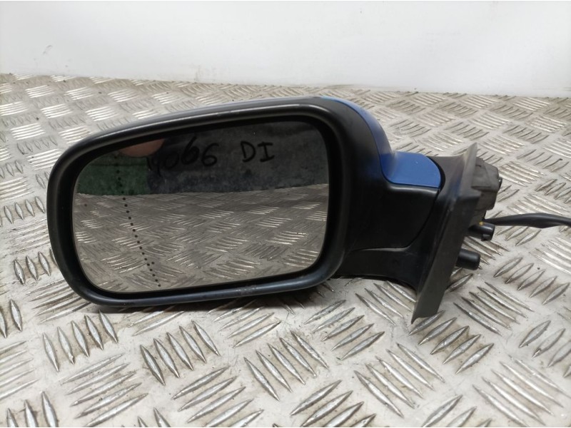 Recambio de retrovisor izquierdo para peugeot 307 berlina (s2) xs referencia OEM IAM 8149AW  ELECTRICO 5 CABLES