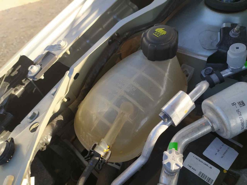 Recambio de deposito expansion para dacia sandero stepway essential referencia OEM IAM 217108864R  