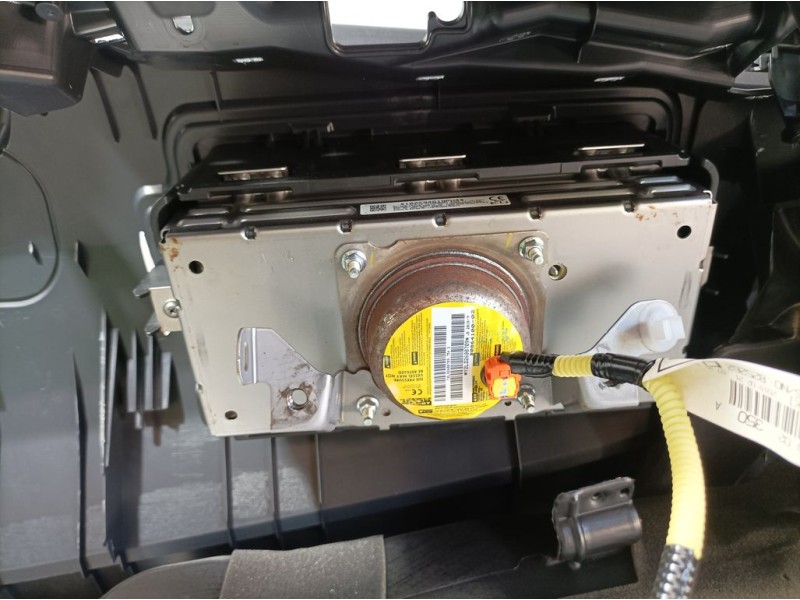 Recambio de kit airbag para toyota c-hr hybrid style plus referencia OEM IAM 45130F4030C0  C/ SALPICADERO Y AIRBAG RODILLAS