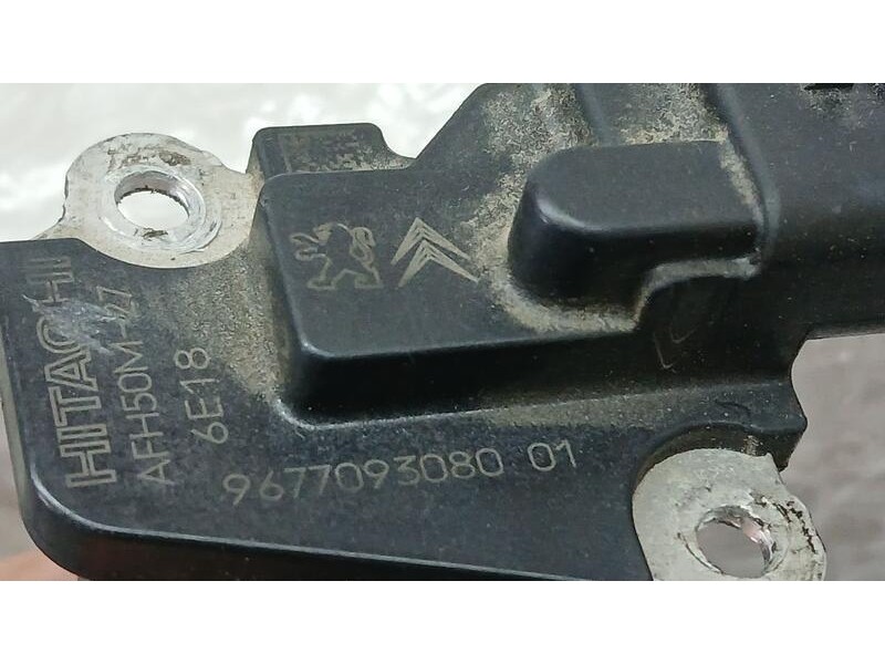 Recambio de caudalimetro para citroën c-elysée exclusive referencia OEM IAM 9677093080 HITACHI AFH50M27