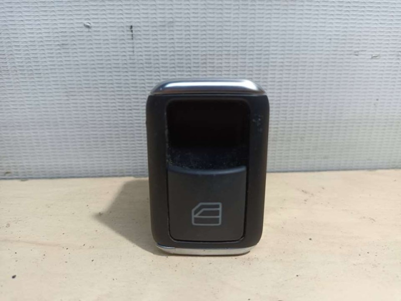 Recambio de mando elevalunas delantero derecho para mercedes-benz clase b (w246) b 200 cdi be (246.201) referencia OEM IAM A2049