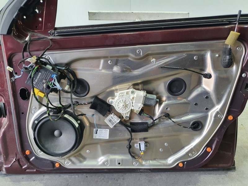 Recambio de elevalunas delantero derecho para mercedes-benz clase c (w204) berlina c 220 cdi (204.008) referencia OEM IAM A21272