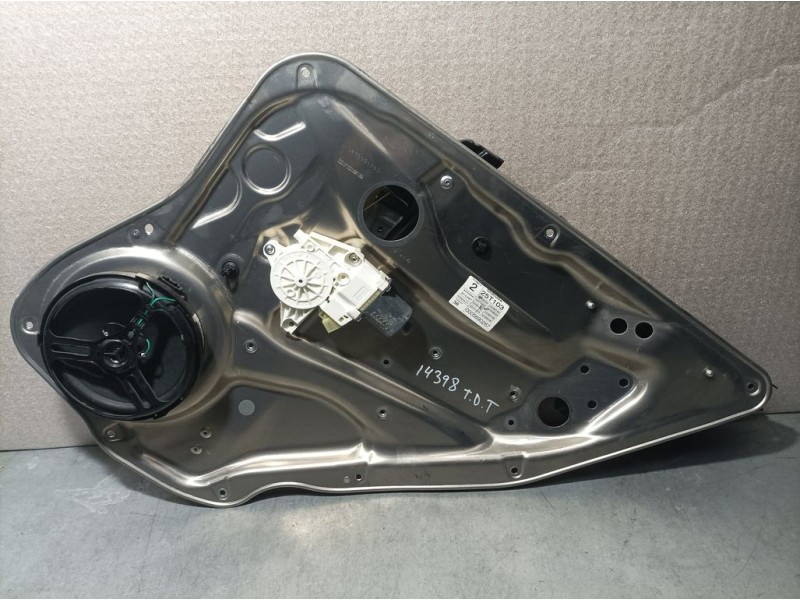 Recambio de elevalunas trasero derecho para mercedes-benz clase c (w204) berlina c 220 cdi (204.008) referencia OEM IAM A2047600