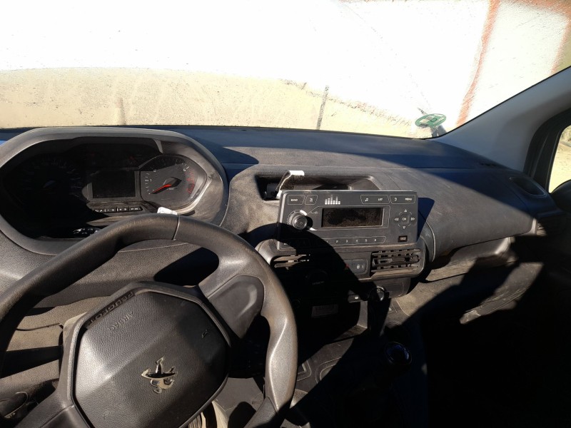 Recambio de salpicadero para peugeot partner furgoneta/monovolumen (k9) 1.5 bluehdi 100 referencia OEM IAM 16841899ZD  