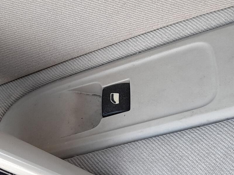 Recambio de mando elevalunas delantero derecho para peugeot 508 i (8d_) 2.0 hdi referencia OEM IAM 6490NX  