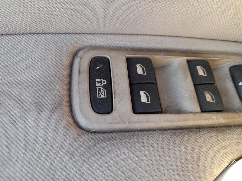 Recambio de mando elevalunas delantero izquierdo para peugeot 508 i (8d_) 2.0 hdi referencia OEM IAM 6490NQ C/MANDO RETROVISOR 