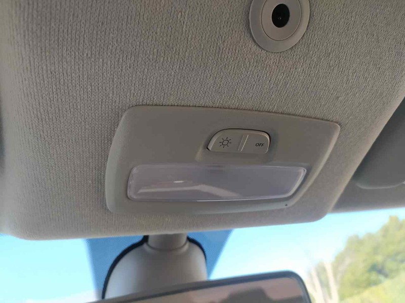 Recambio de luz interior para dacia sandero stepway essential referencia OEM IAM 264307167R  