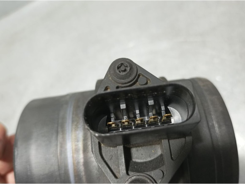 Recambio de caudalimetro para audi a3 sportback (8p) 2.0 tdi ambiente referencia OEM IAM 074906461B 0281002461 BOSCH