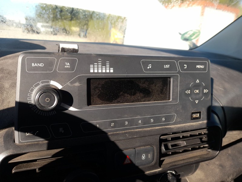 Recambio de sistema audio / radio para peugeot partner furgoneta/monovolumen (k9) 1.5 bluehdi 100 referencia OEM IAM 98345769ZD 